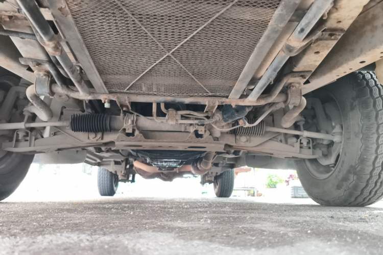 Used Golden Dragon Hiace 2010 2.0L Standard-Wheelbase Premium Version V19 Chassis Front