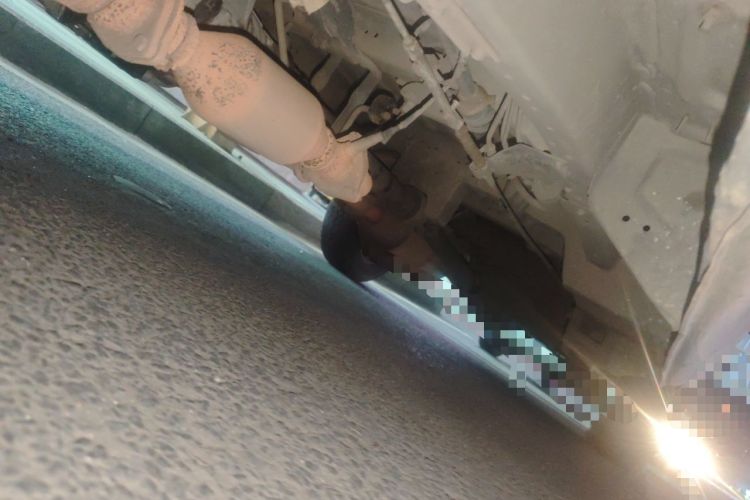 Used Golden Dragon Hiace 2010 2.2L Standard-Wheelbase Advanced Version 491Q-M Chassis Front Left