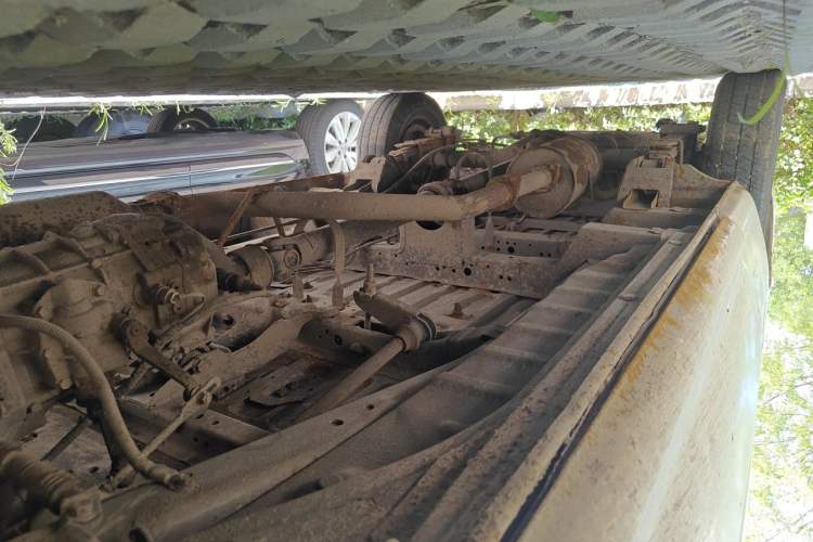 Used Golden Dragon Hiace 2010 2.0L Long-Wheelbase Gasoline Premium Version V20 Chassis Front Right