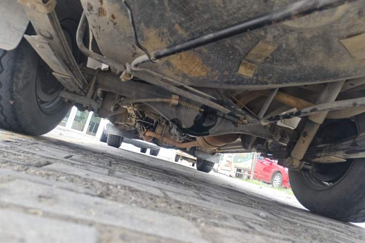 Used Golden Dragon Hiace 2010 2.0L Standard-Wheelbase Premium Version V19 Chassis Rear
