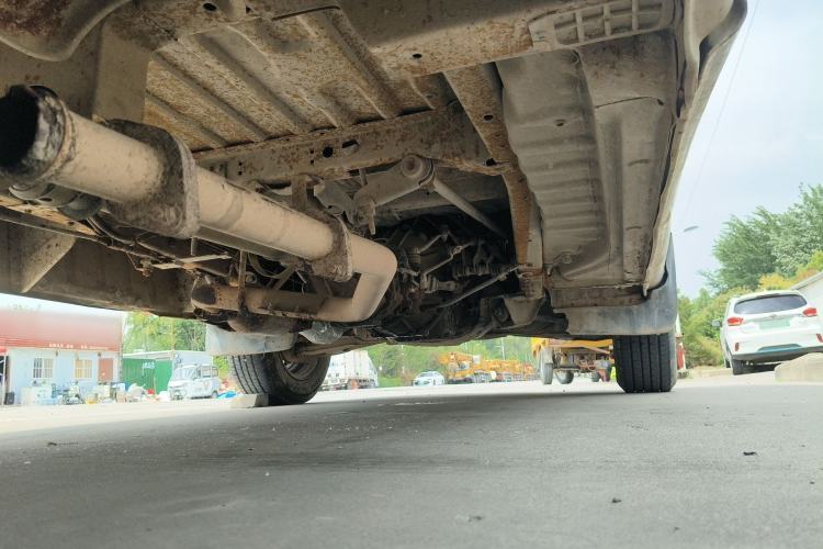 Used Golden Dragon Hiace 2010 2.2L Standard-Wheelbase Advanced Version 491Q-M Chassis Rear Right