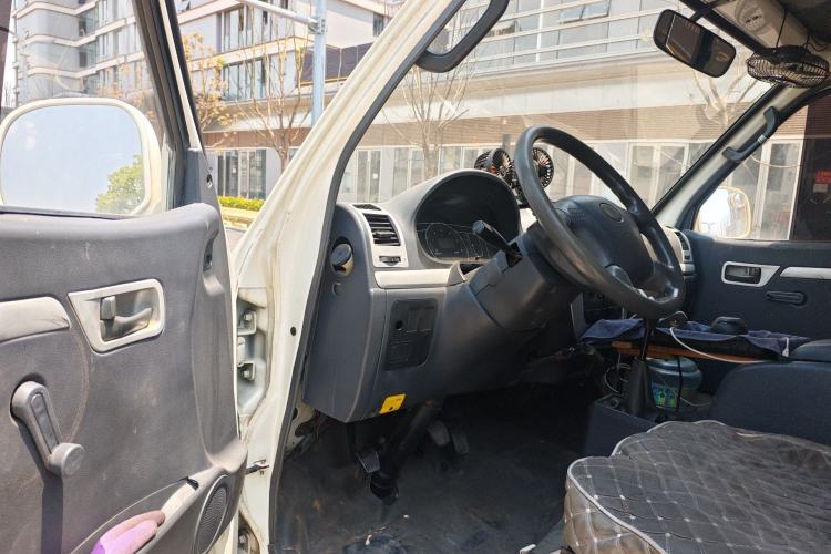 Used Golden Dragon Hiace 2010 2.2L Standard-Wheelbase Advanced Version 491Q-M Driver Seat