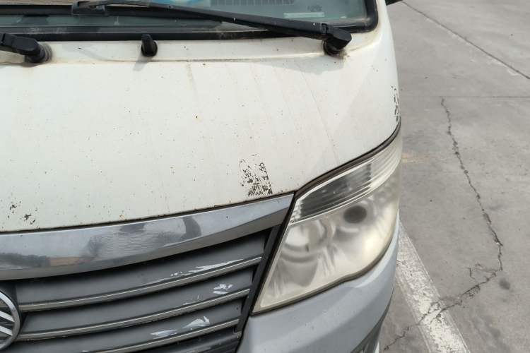 Used Golden Dragon Hiace 2010 2.2L Standard-Wheelbase Advanced Version 491Q-M Engine Bay Left
