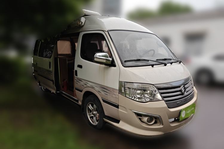 Used Golden Dragon Hiace 2010 2.0L Long-Wheelbase Gasoline Premium Version V20 Front Right 45 Deg