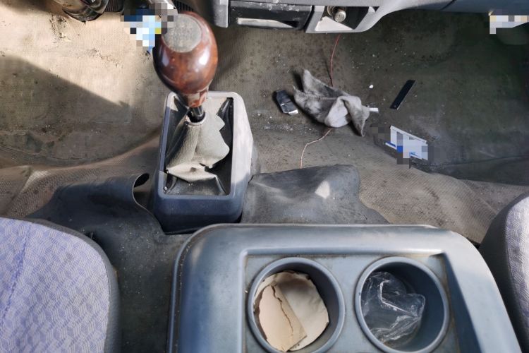 Used Golden Dragon Hiace 2010 2.0L Standard-Wheelbase Premium Version V19 Gear Lever