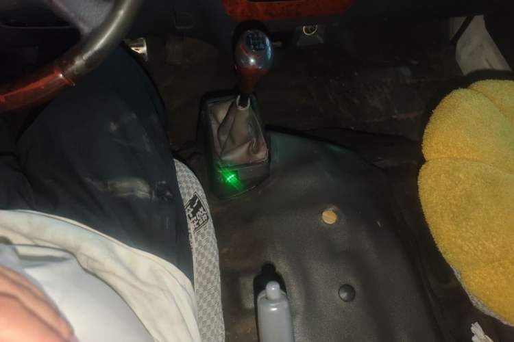 Used Golden Dragon Hiace 2010 2.2L Standard-Wheelbase Advanced Version 491Q-M Gear Lever