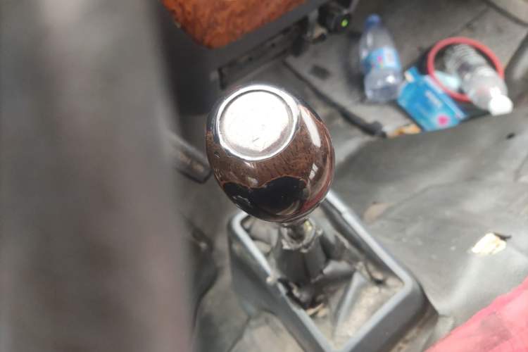 Used Golden Dragon Hiace 2010 2.2L Standard-Wheelbase Advanced Version 491Q-M Gear Lever