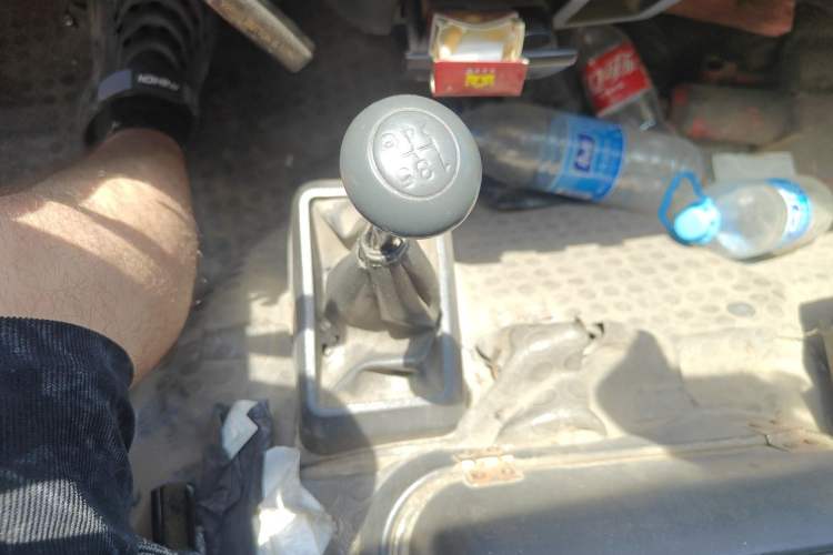 Used Golden Dragon Hiace 2010 2.0L Long-Wheelbase Gasoline Premium Version V20 Gear Lever