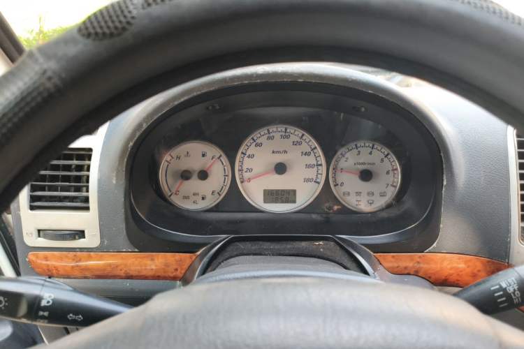 Used Golden Dragon Hiace 2010 2.0L Standard-Wheelbase Premium Version V19 Instrument Cluster