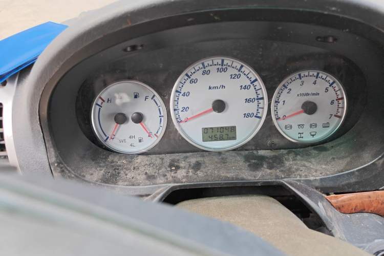 Used Golden Dragon Hiace 2010 2.0L Long-Wheelbase Gasoline Premium Version V20 Instrument Cluster