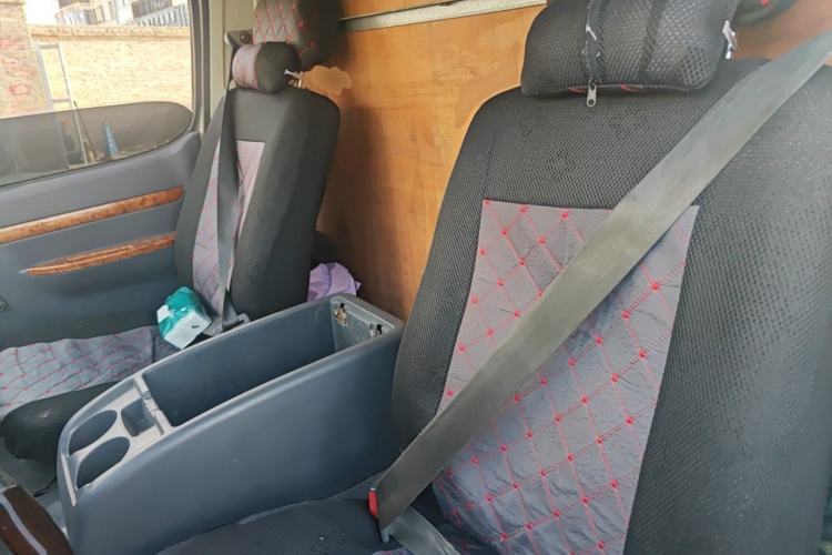 Used Golden Dragon Hiace 2010 2.2L Standard-Wheelbase Advanced Version 491Q-M Left Front Seat