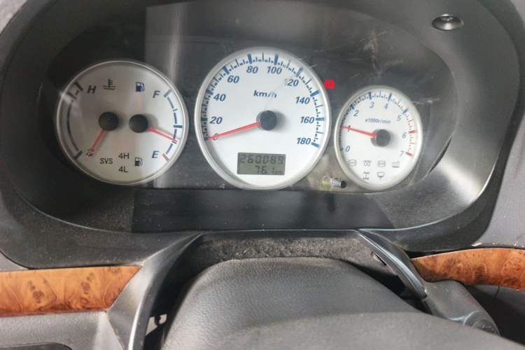 Used Golden Dragon Hiace 2010 2.2L Standard-Wheelbase Advanced Version 491Q-M Odometer Close Up