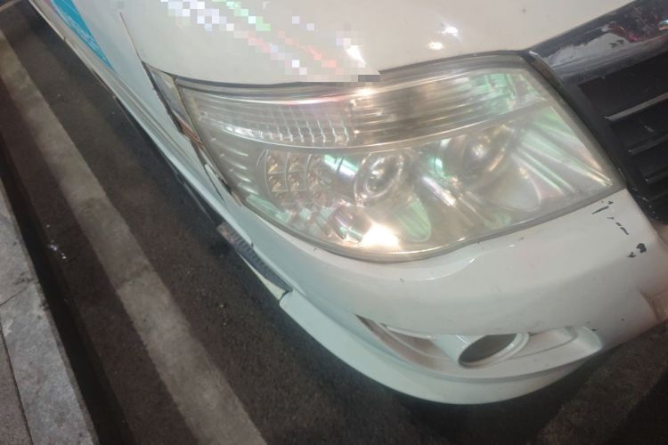 Used Golden Dragon Hiace 2010 2.2L Standard-Wheelbase Advanced Version 491Q-M Right Front Headlight