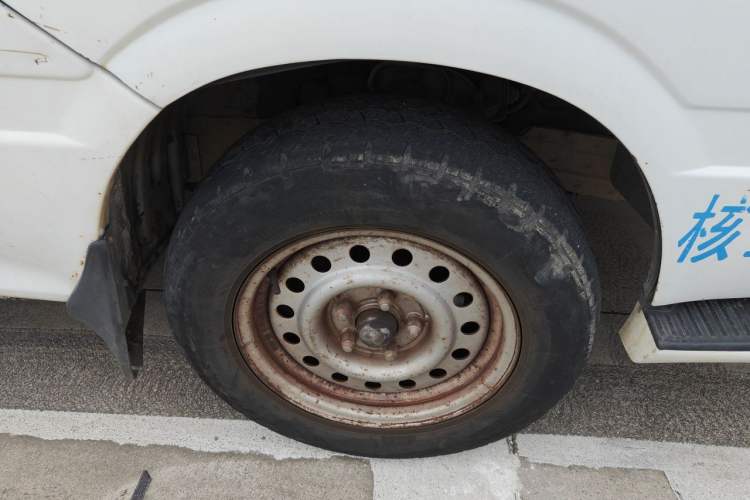 Used Golden Dragon Hiace 2010 2.0L Long-Wheelbase Gasoline Premium Version V20 Right Front Wheel Hub