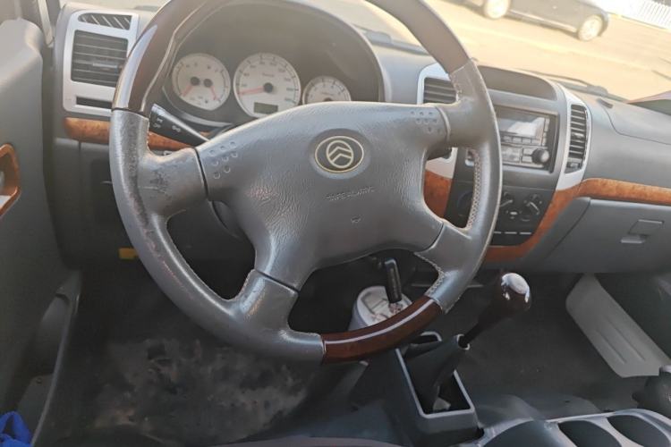 Used Golden Dragon Hiace 2010 2.2L Standard-Wheelbase Advanced Version 491Q-M Steering Wheel