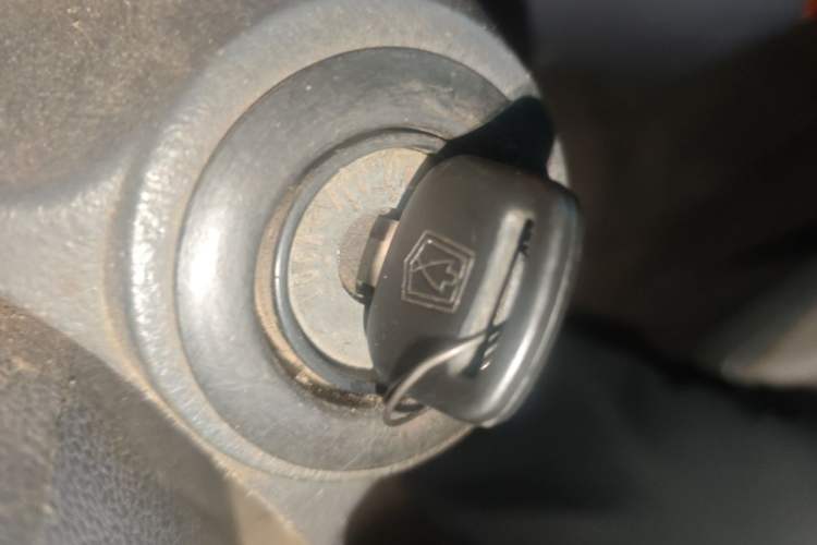 Used Golden Dragon Hiace 2010 2.2L Standard-Wheelbase Advanced Version 491Q-M Vehicle Key