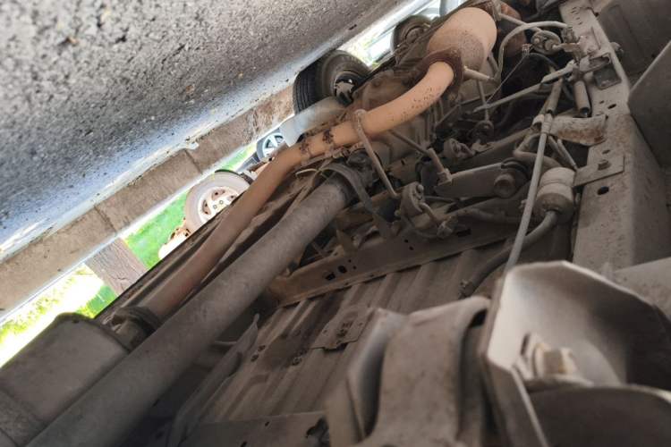 Used Golden Dragon Hiace  Chassis Rear Left