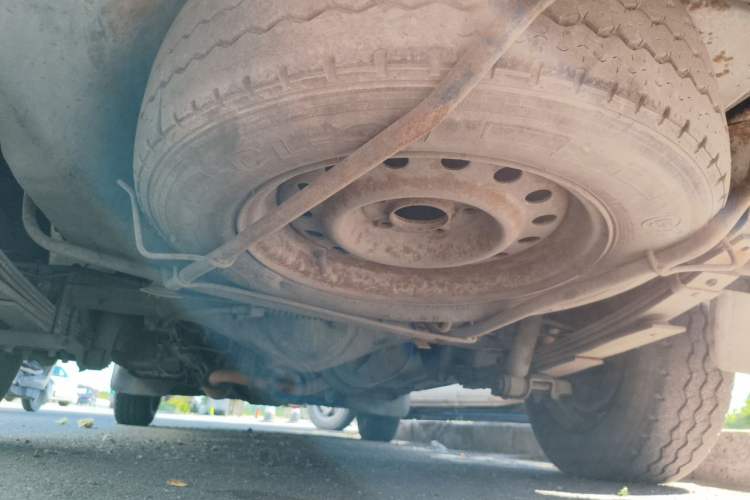 Used Golden Dragon Hiace  Chassis Rear