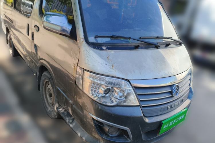 Used Golden Dragon Hiace  Front Right 45 Deg