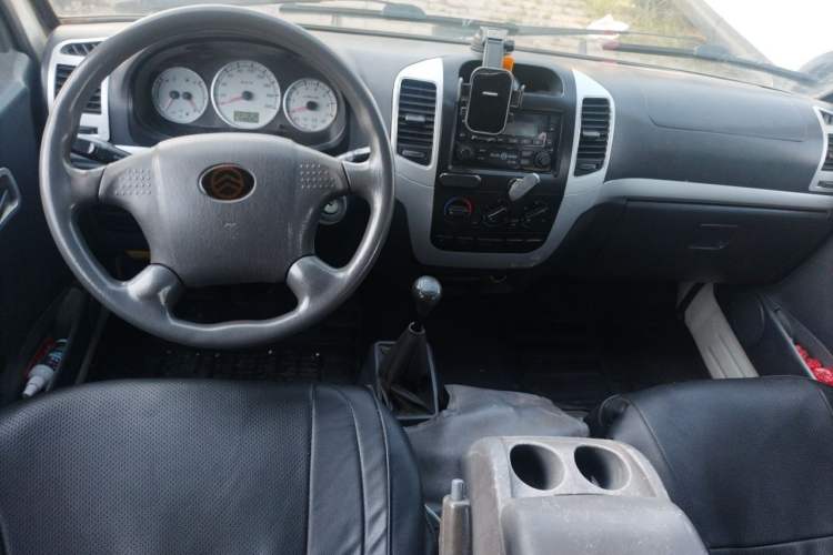 Used Golden Dragon Hiace  Center Console