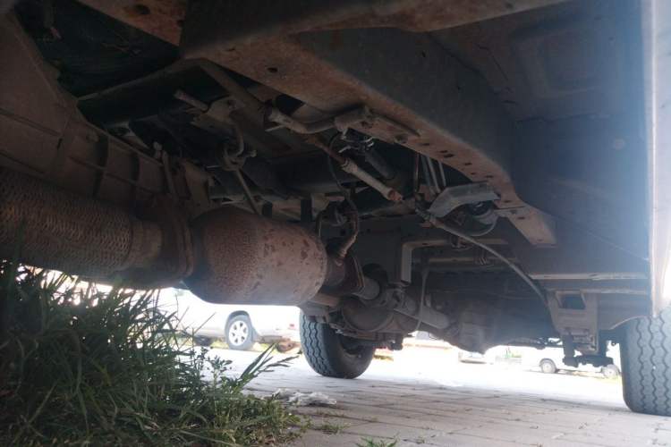 Used Golden Dragon Hiace  Chassis Front Left