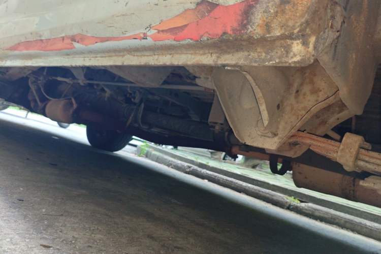 Used Golden Dragon Hiace  Chassis Rear Left