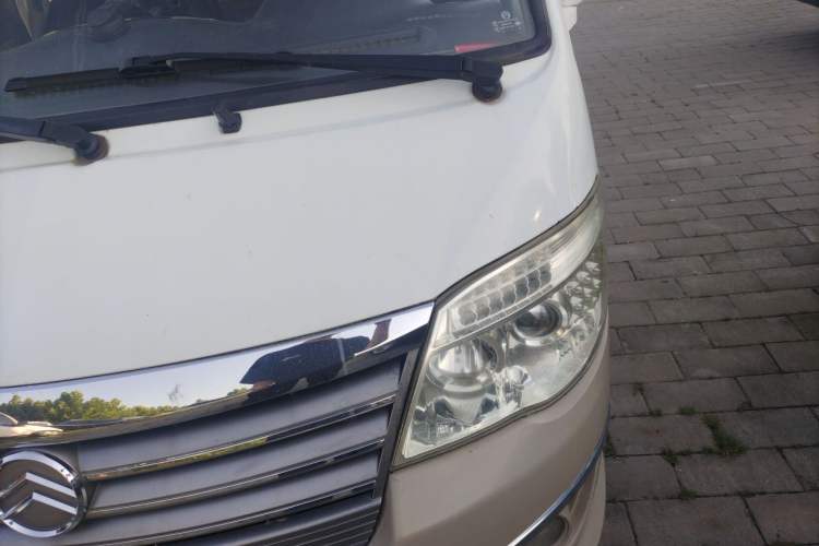 Used Golden Dragon Hiace  Engine Bay Left