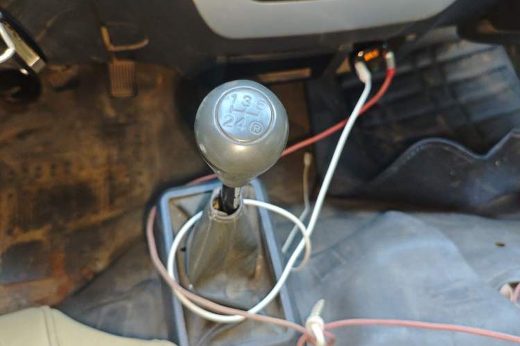 Used Golden Dragon Hiace  Gear Lever