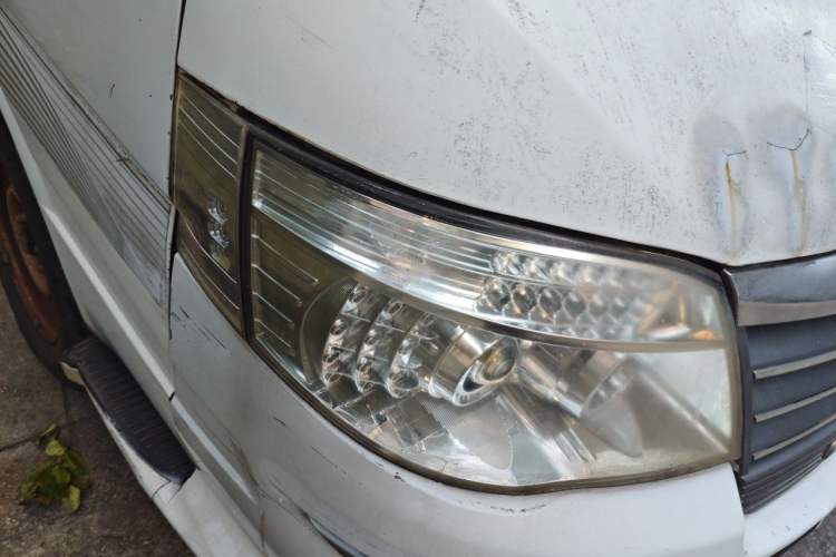 Used Golden Dragon Hiace  Right Front Headlight