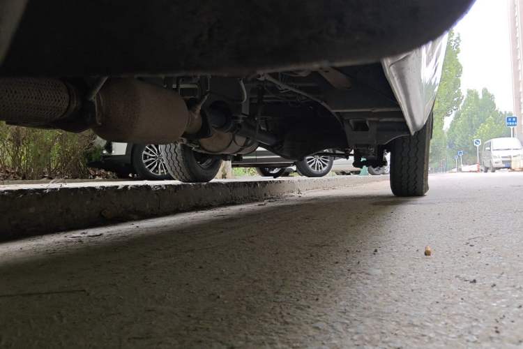 Used Golden Dragon Hiace  Chassis Front Left