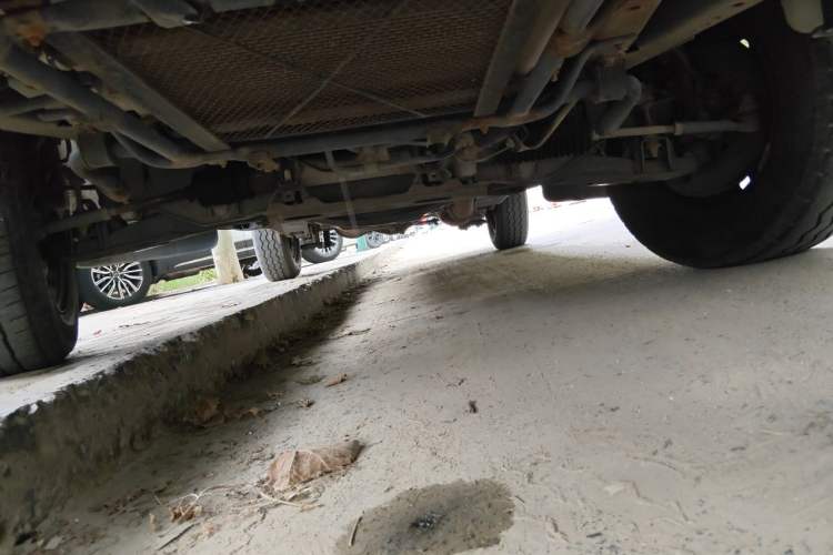 Used Golden Dragon Hiace  Chassis Front