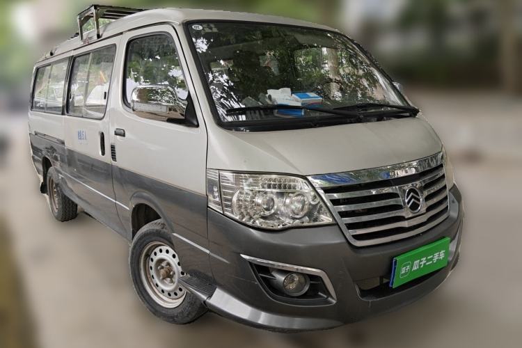 Used Golden Dragon Hiace  Front Right 45 Deg