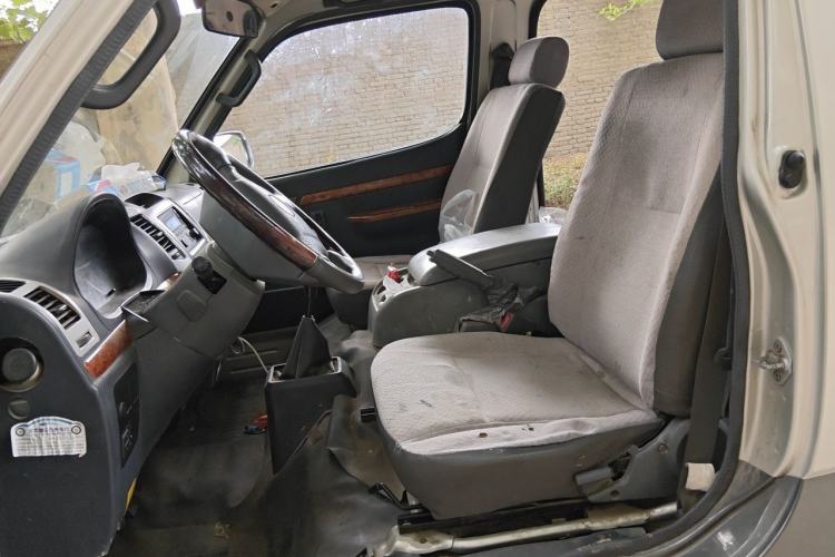 Used Golden Dragon Hiace  Left Front Seat