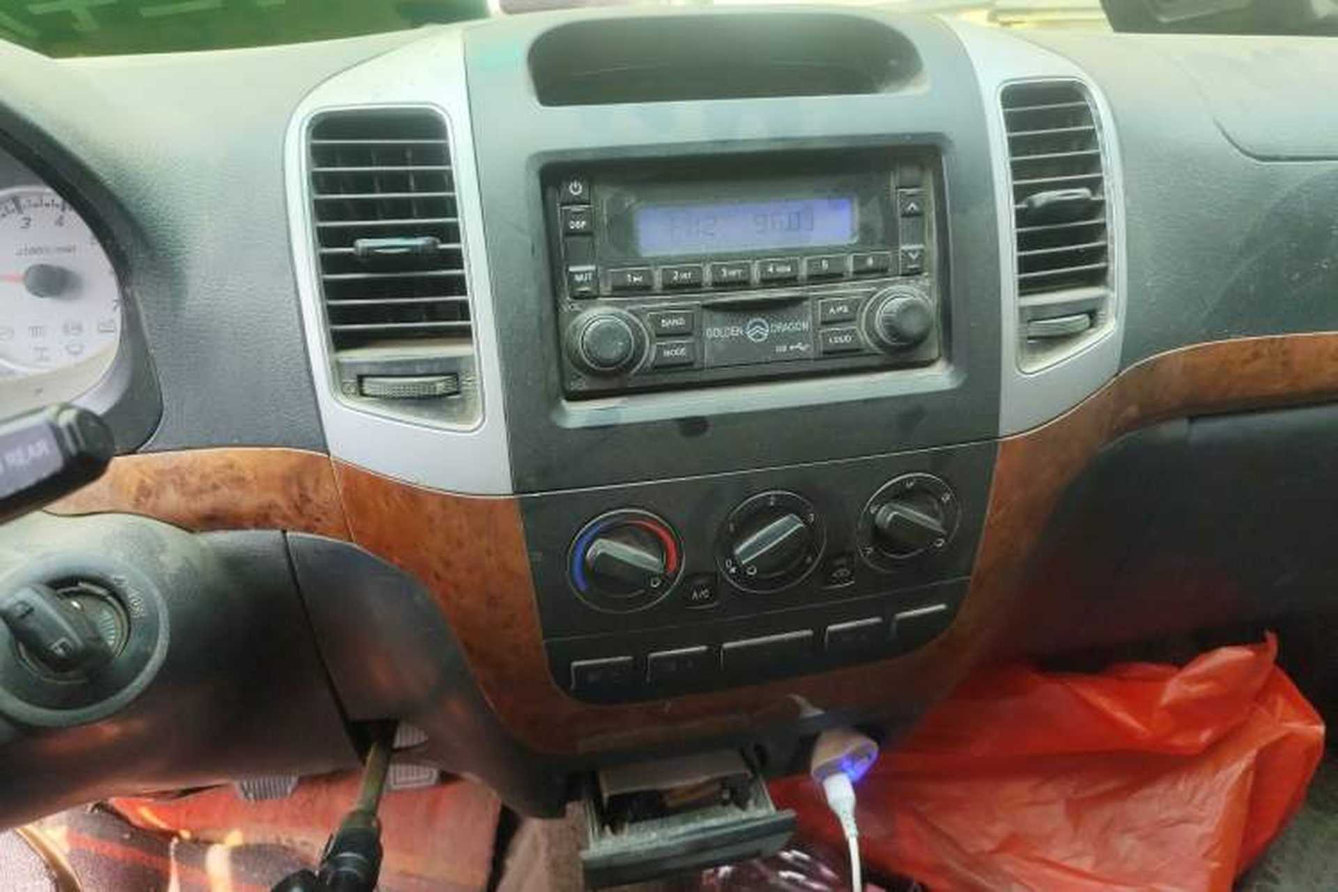 Used Golden Dragon Hiace  Audio And AC Panel