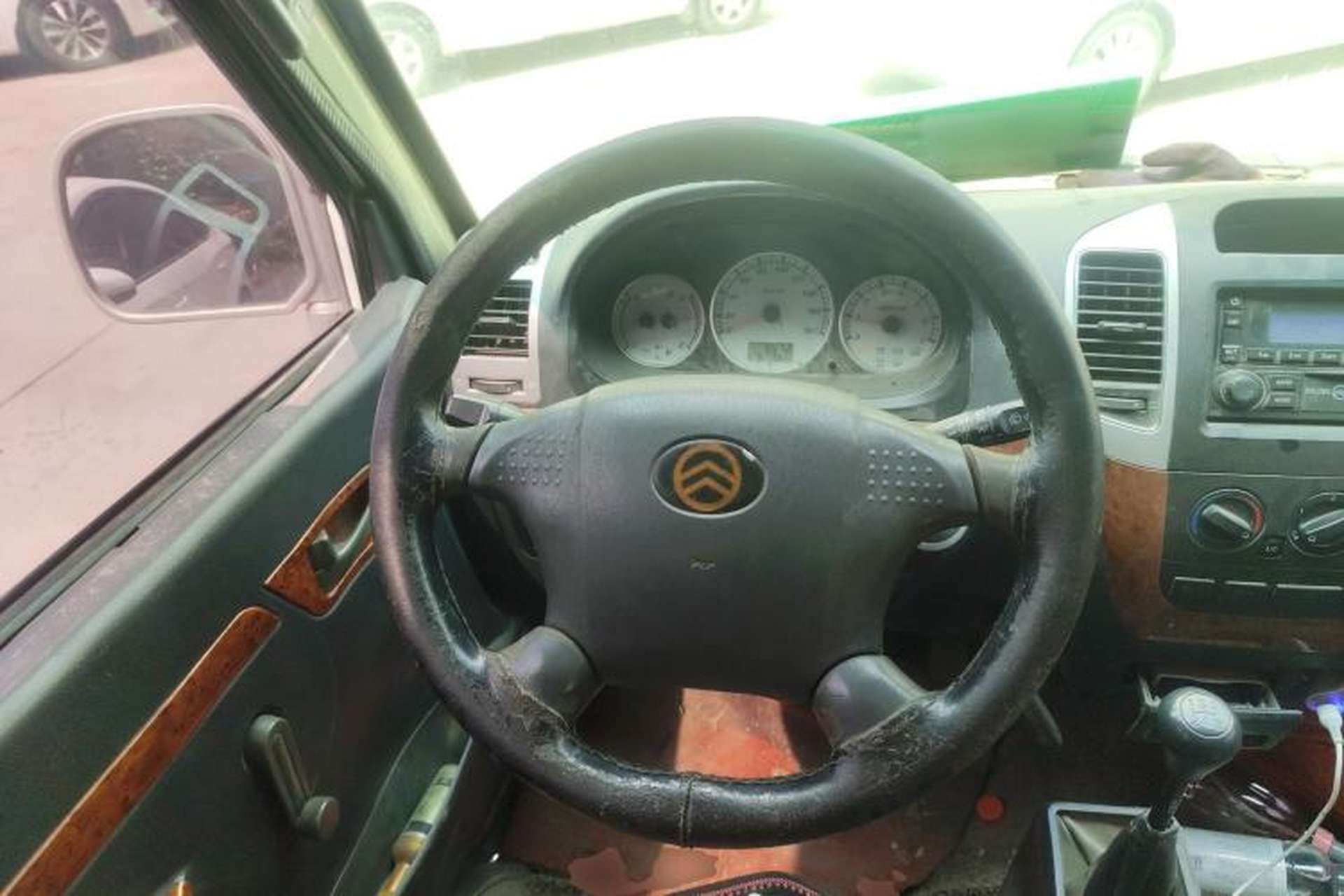 Used Golden Dragon Hiace  Steering Wheel
