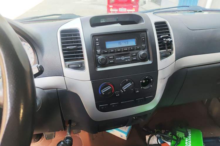 Used Golden Dragon Hiace  Audio And AC Panel
