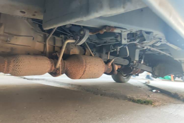 Used Golden Dragon Hiace  Chassis Front Left