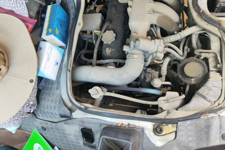 Used Golden Dragon Hiace  Engine Bay Right