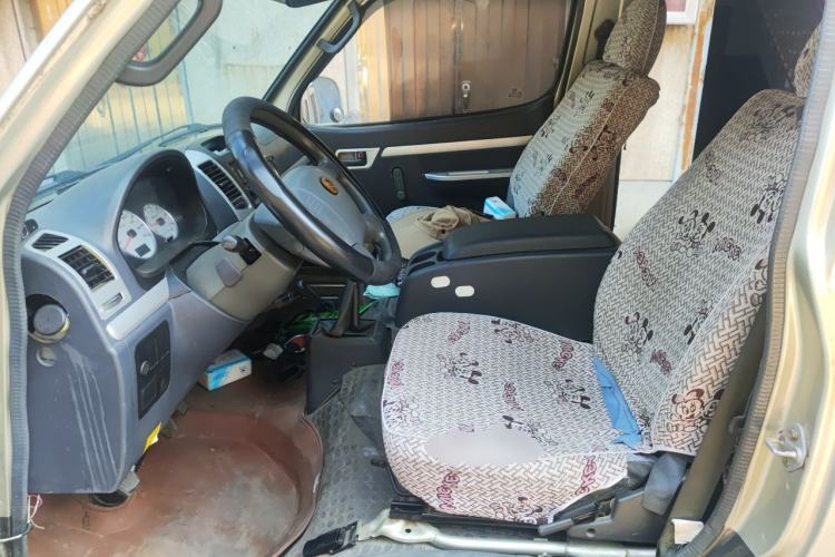 Used Golden Dragon Hiace  Left Front Seat