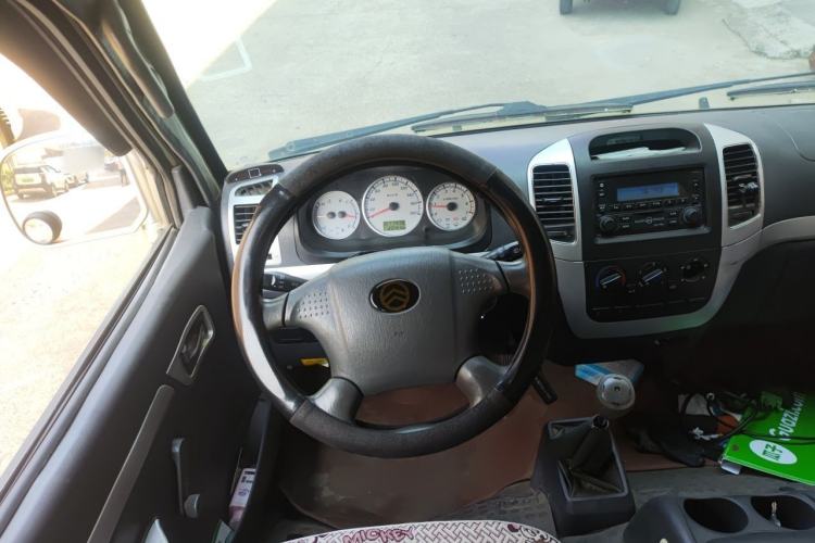 Used Golden Dragon Hiace  Steering Wheel