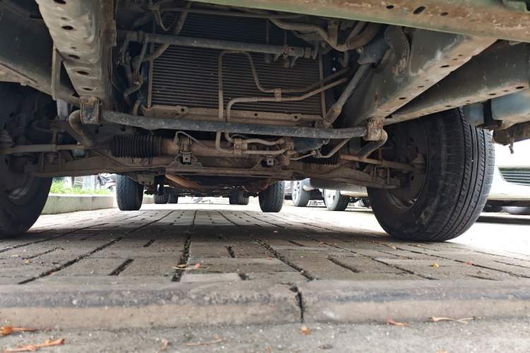 Used Golden Dragon Hiace  Chassis Front