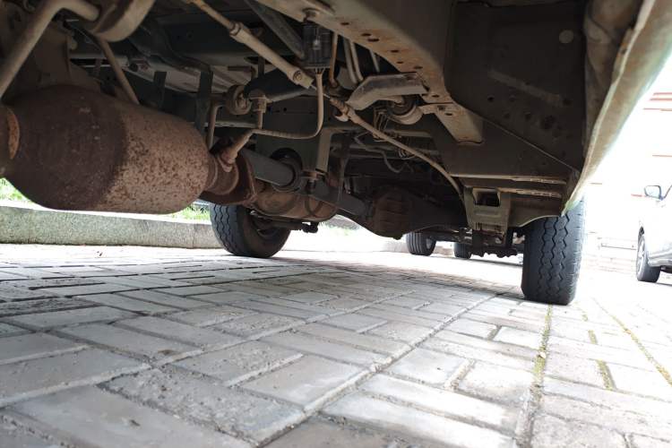 Used Golden Dragon Hiace  Chassis Front Left