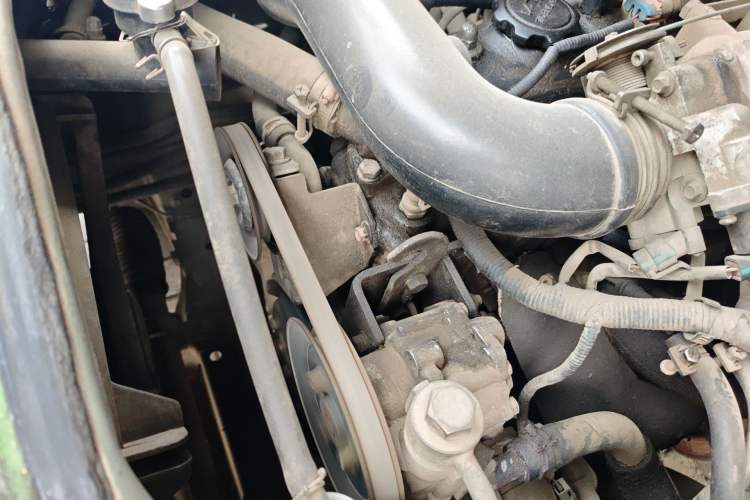 Used Golden Dragon Hiace  Engine Bay Right