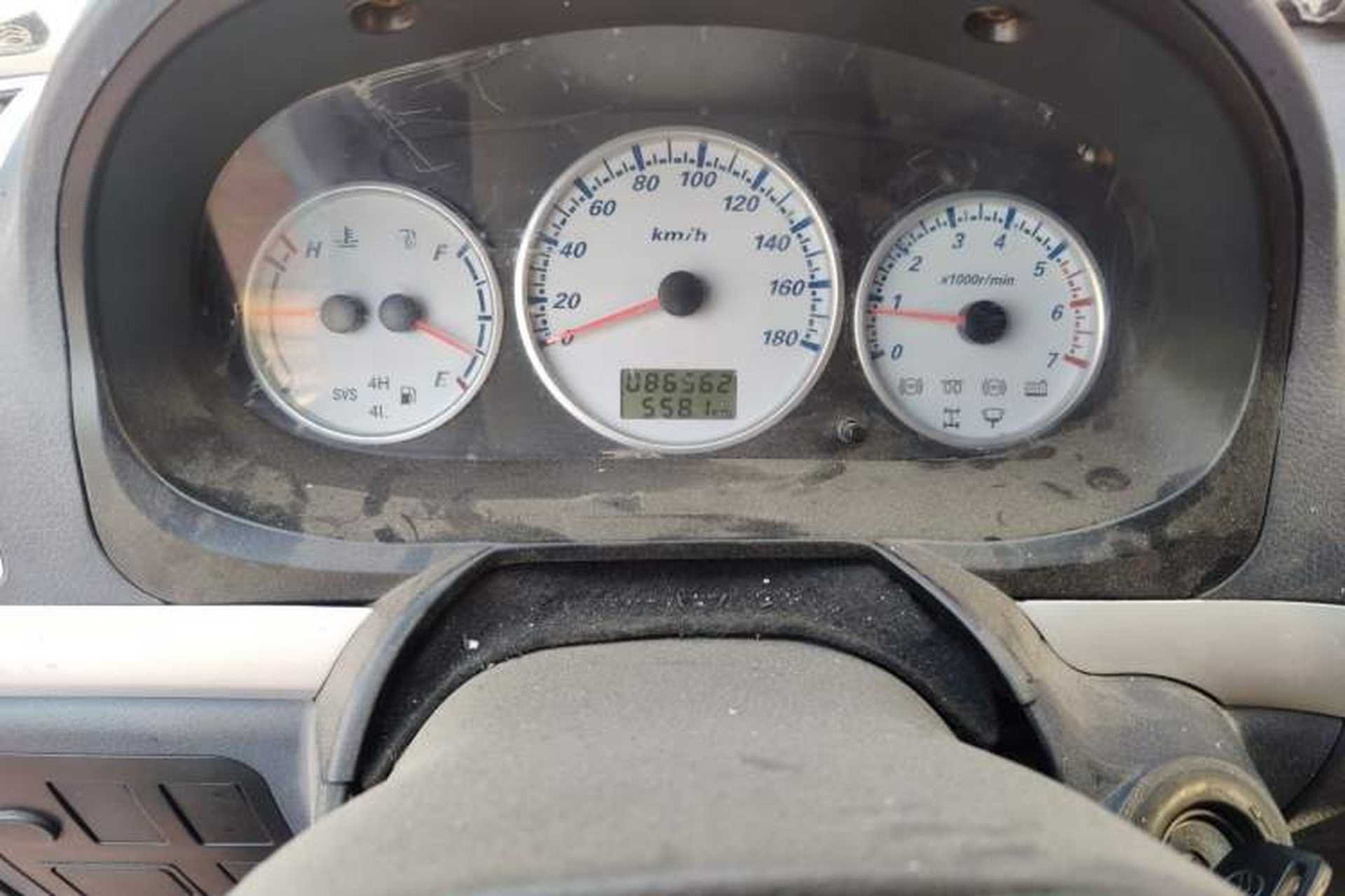 Used Golden Dragon Hiace  Odometer Close Up