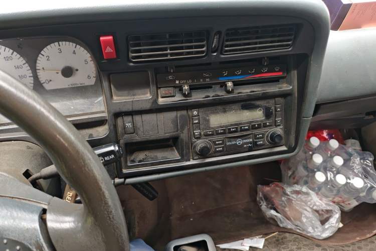 Used Golden Dragon Hiace  Audio And AC Panel