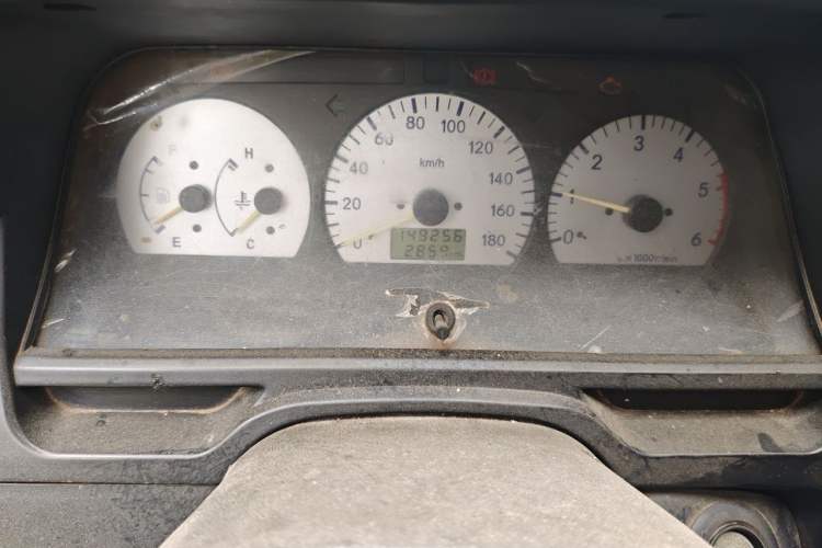 Used Golden Dragon Hiace  Instrument Cluster