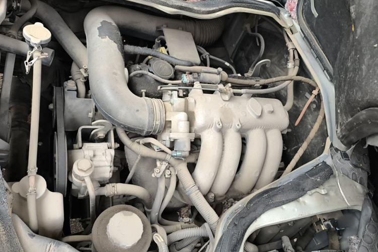Used Golden Dragon Hiace  Engine Bay
