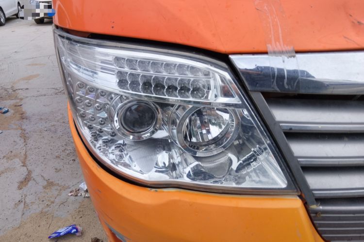 Used Golden Dragon Hiace 2019 2.0L Gasoline Van Version Long-Wheelbase High-Roof Dragon-Run GL850 XC4G20 Right Front Headlight