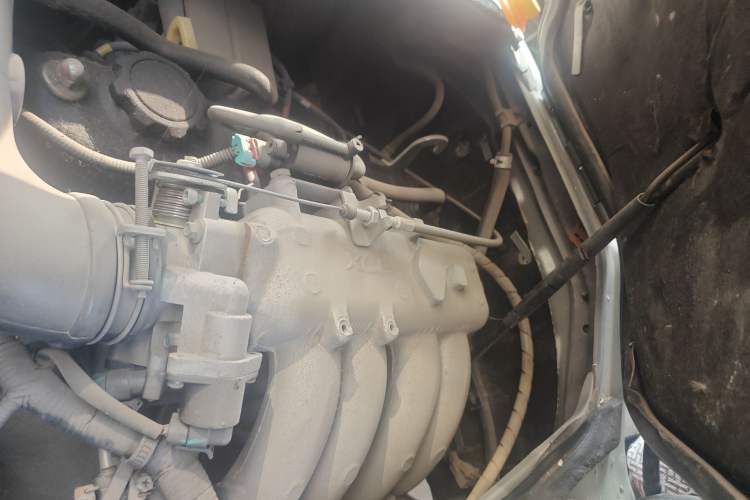 Used Golden Dragon Hiace 2019 2.0L Gasoline Long-Wheelbase High-Roof XC4G20 Engine Bay Left