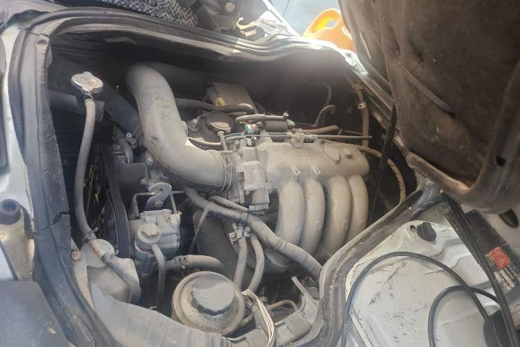 Used Golden Dragon Hiace 2019 2.0L Gasoline Long-Wheelbase High-Roof XC4G20 Engine Bay